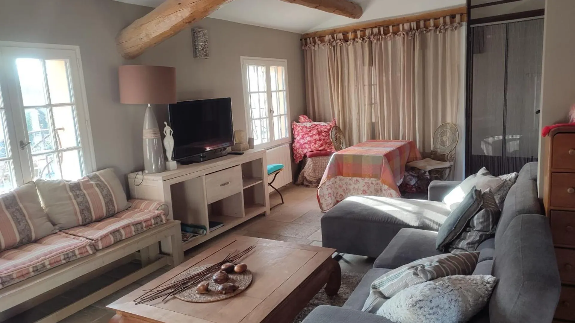 Loft Tourtour Apartment France