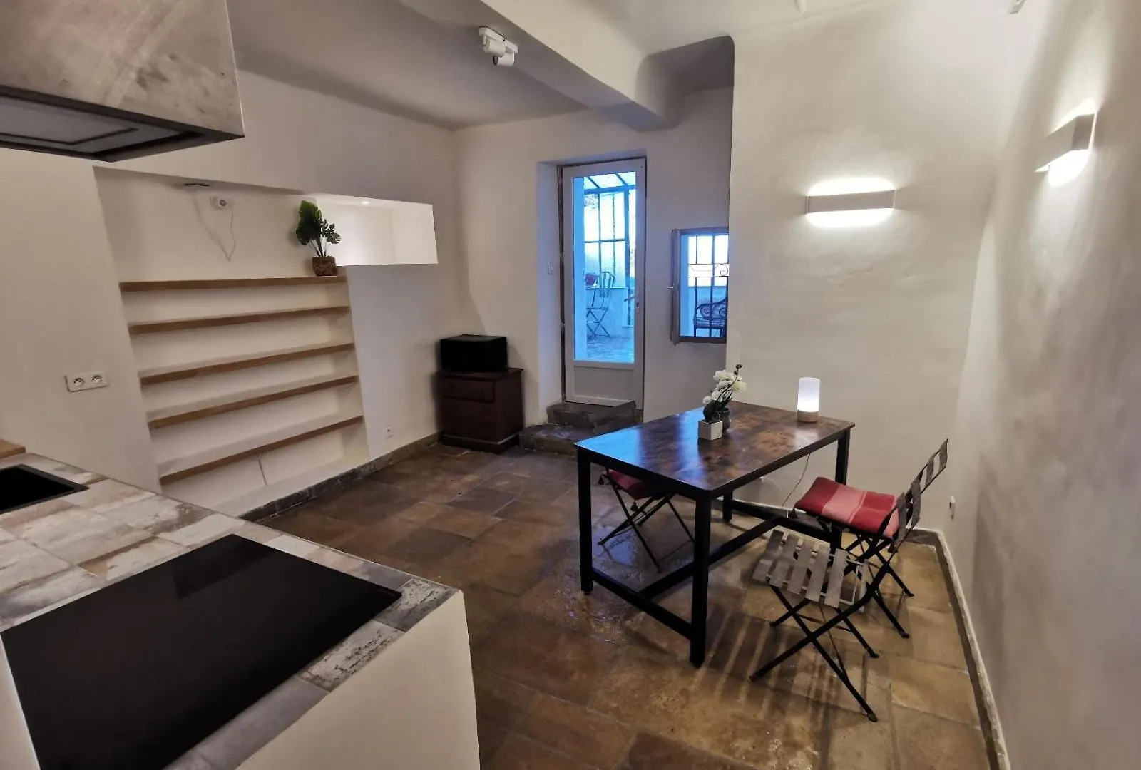 Loft Tourtour Apartment 0*,